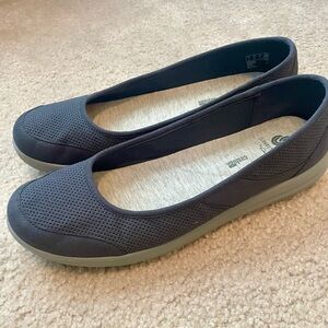 Clark’s cloudsteppers, soft cushion, size 9.5, navy blue